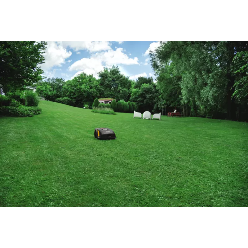 A10000_2R9106228ST1_amb44_web